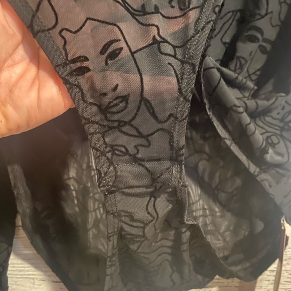 Brand new bodysuit - Picture 3 of 8